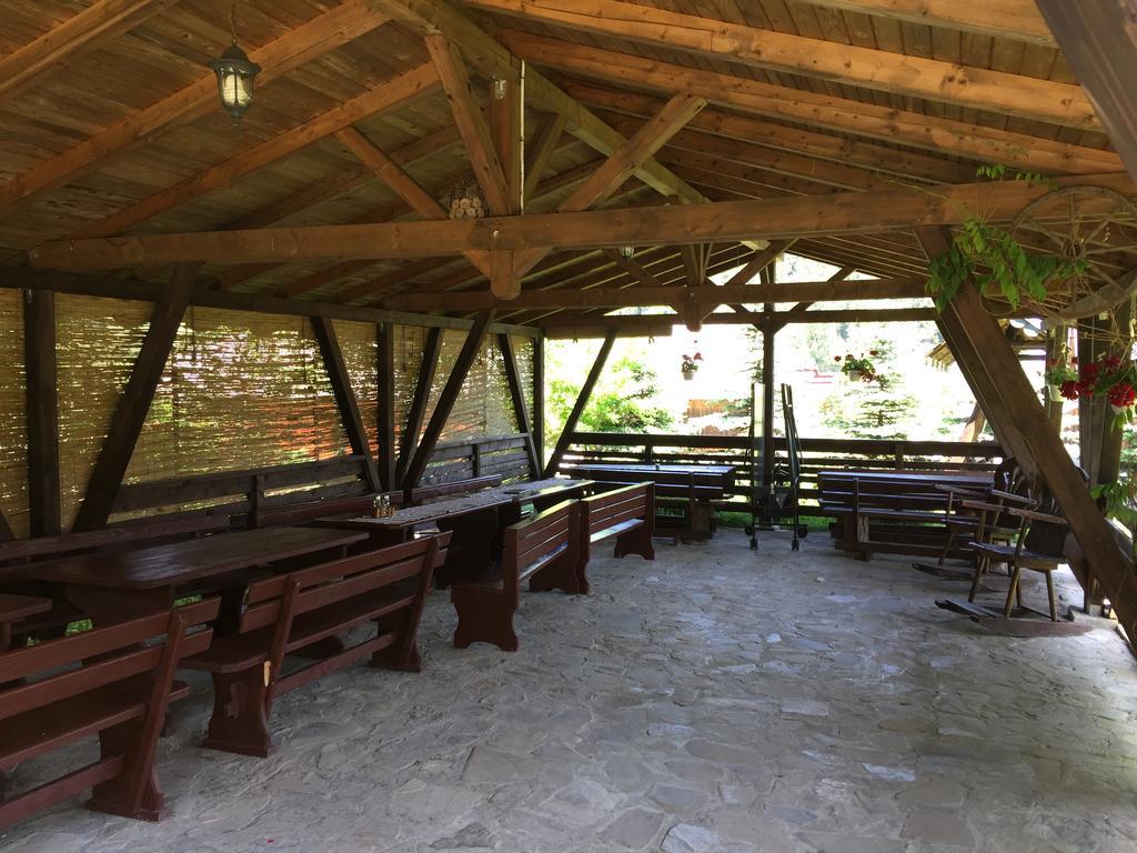 Conacul Domnitei Hotel Voroneț Exterior foto
