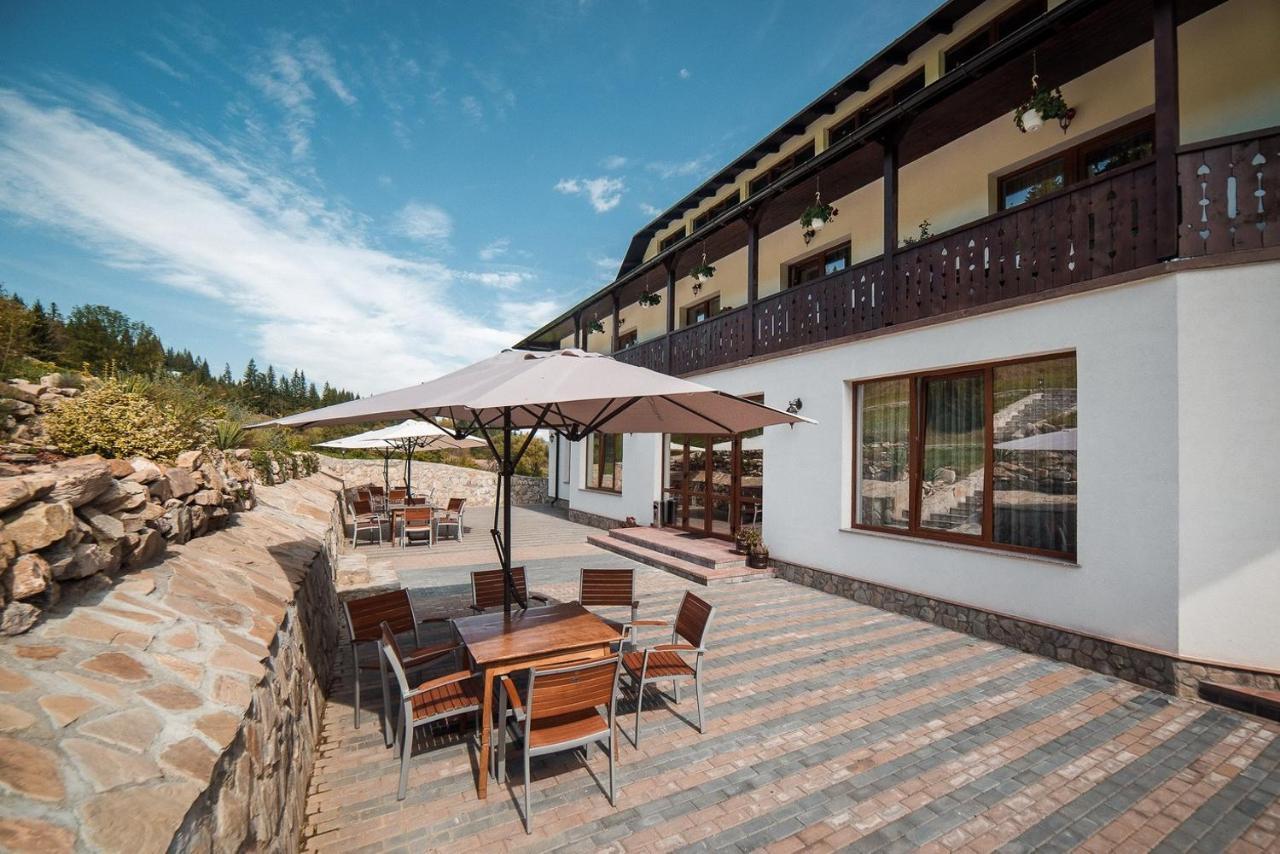 Conacul Domnitei Hotel Voroneț Exterior foto