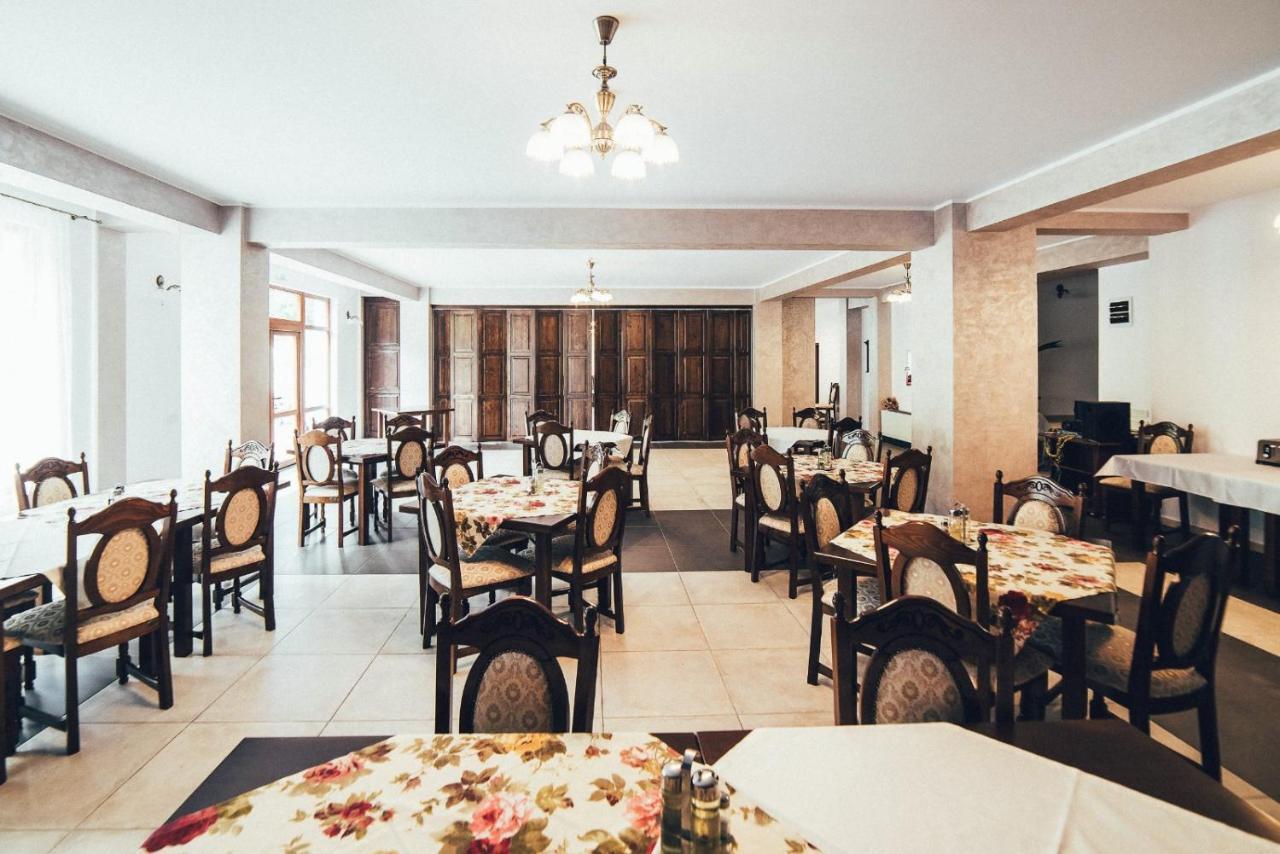 Conacul Domnitei Hotel Voroneț Exterior foto