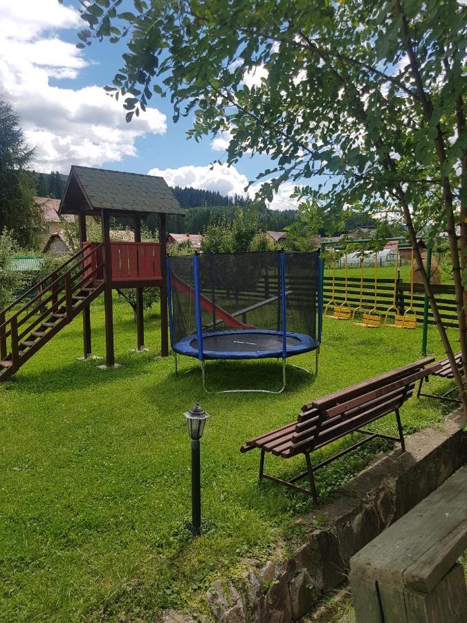 Conacul Domnitei Hotel Voroneț Exterior foto